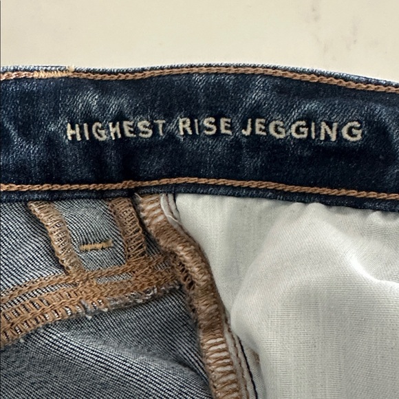 High Rise AE Jeans - Picture 2 of 7